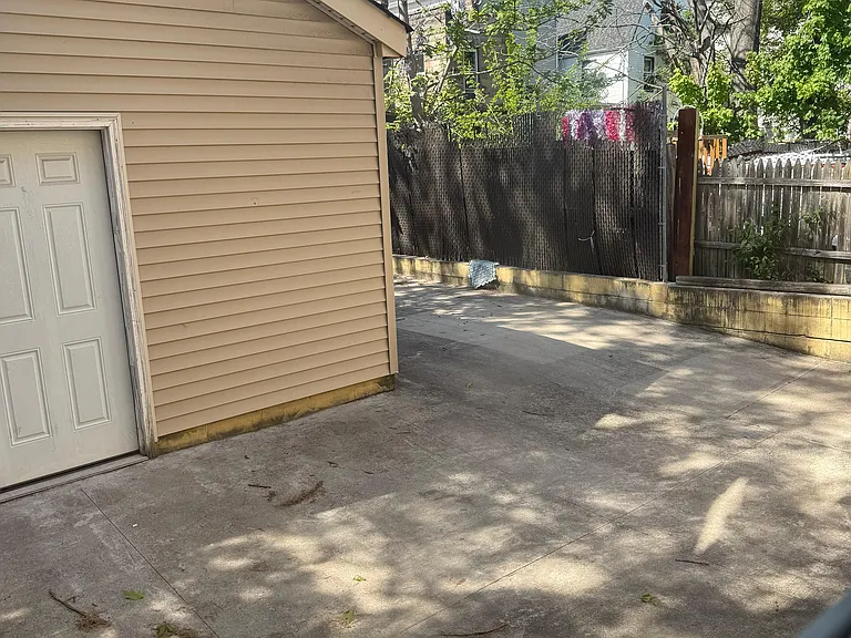 41 Aldine St #1 — Photo 5