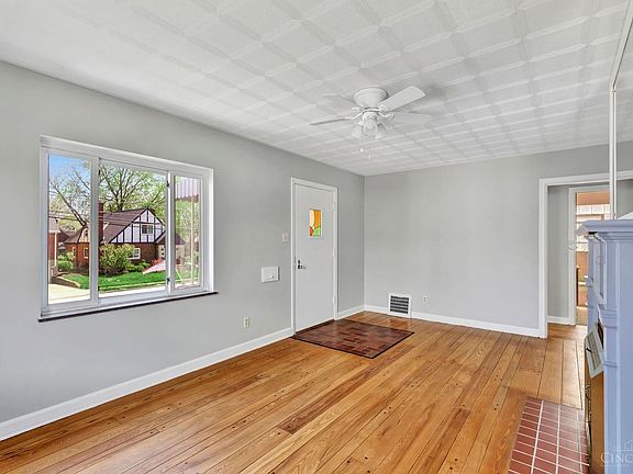 3rd image of 3837 Marburg Ave