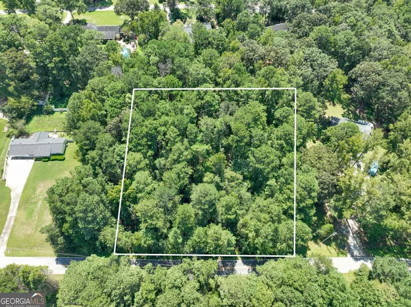 E Crestwood Rd, Tyrone, GA 30290