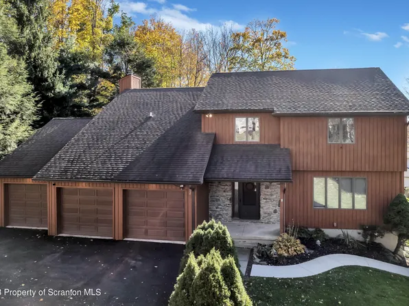 102 Sean Dr, Clarks Summit, PA 18411