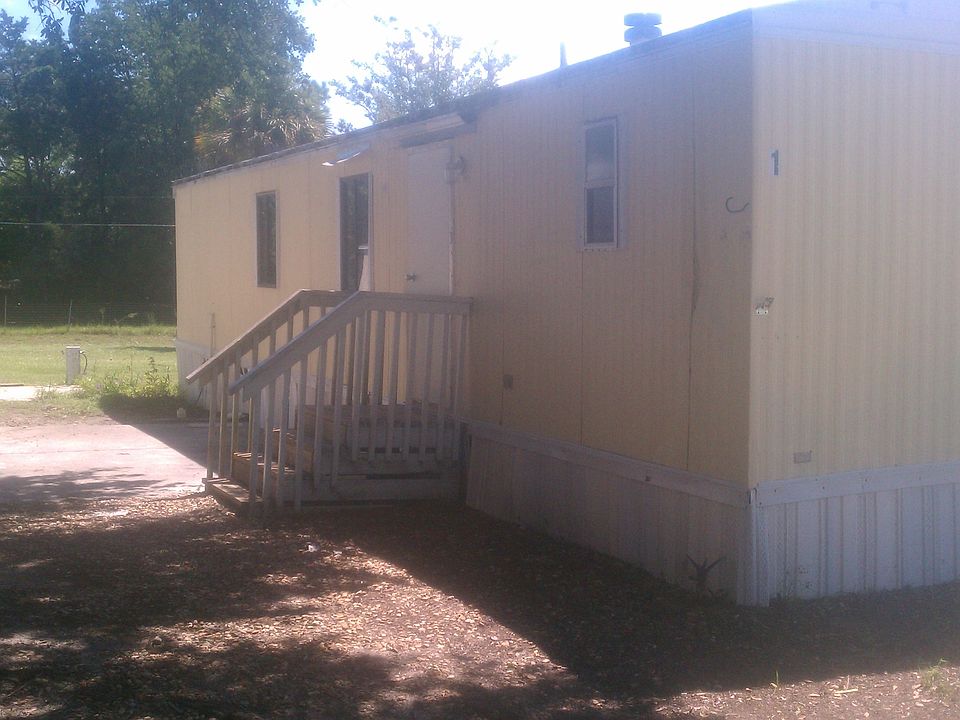 1st image of 8665 SE 147th St #1