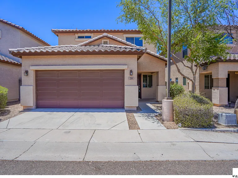 10225 W Camelback Rd #28 — Photo 2