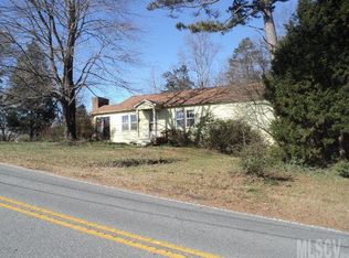 407 14th Ave NE, Hickory, NC 28601