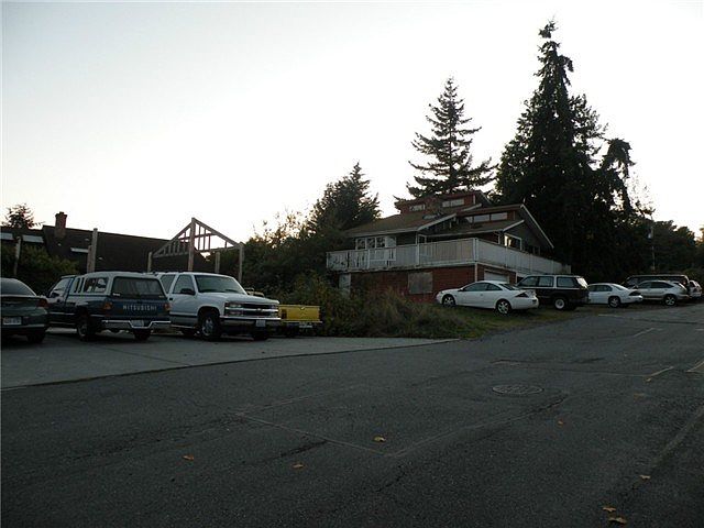 1st image of 16823 Larch Way