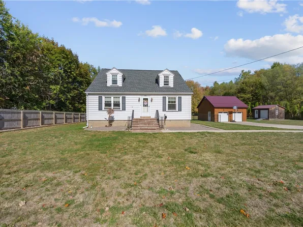 685 E State St, Albion, NY 14411