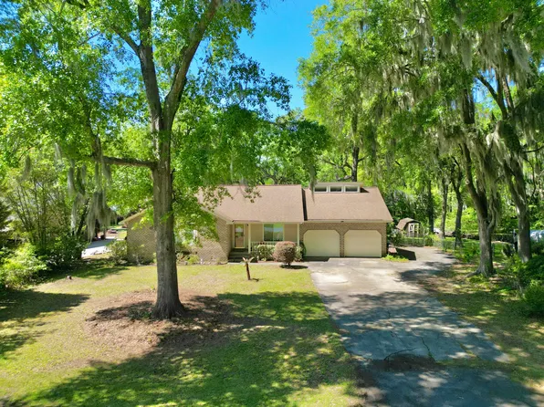 1725 Waterside Blvd, Moncks Corner, SC 29461