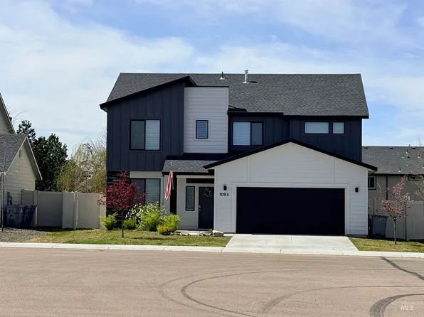1093 N Bowknot Lake Pl, Star, ID 83669