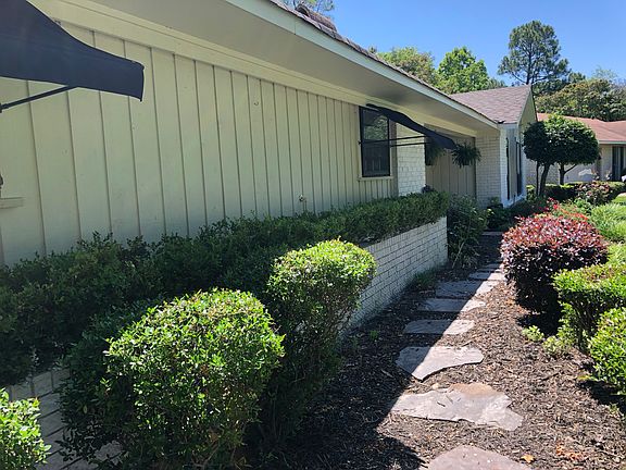 2nd image of 226 Lancashire Dr