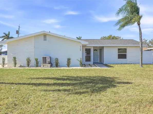 5708 Bayshore Dr, Seminole, FL 33772