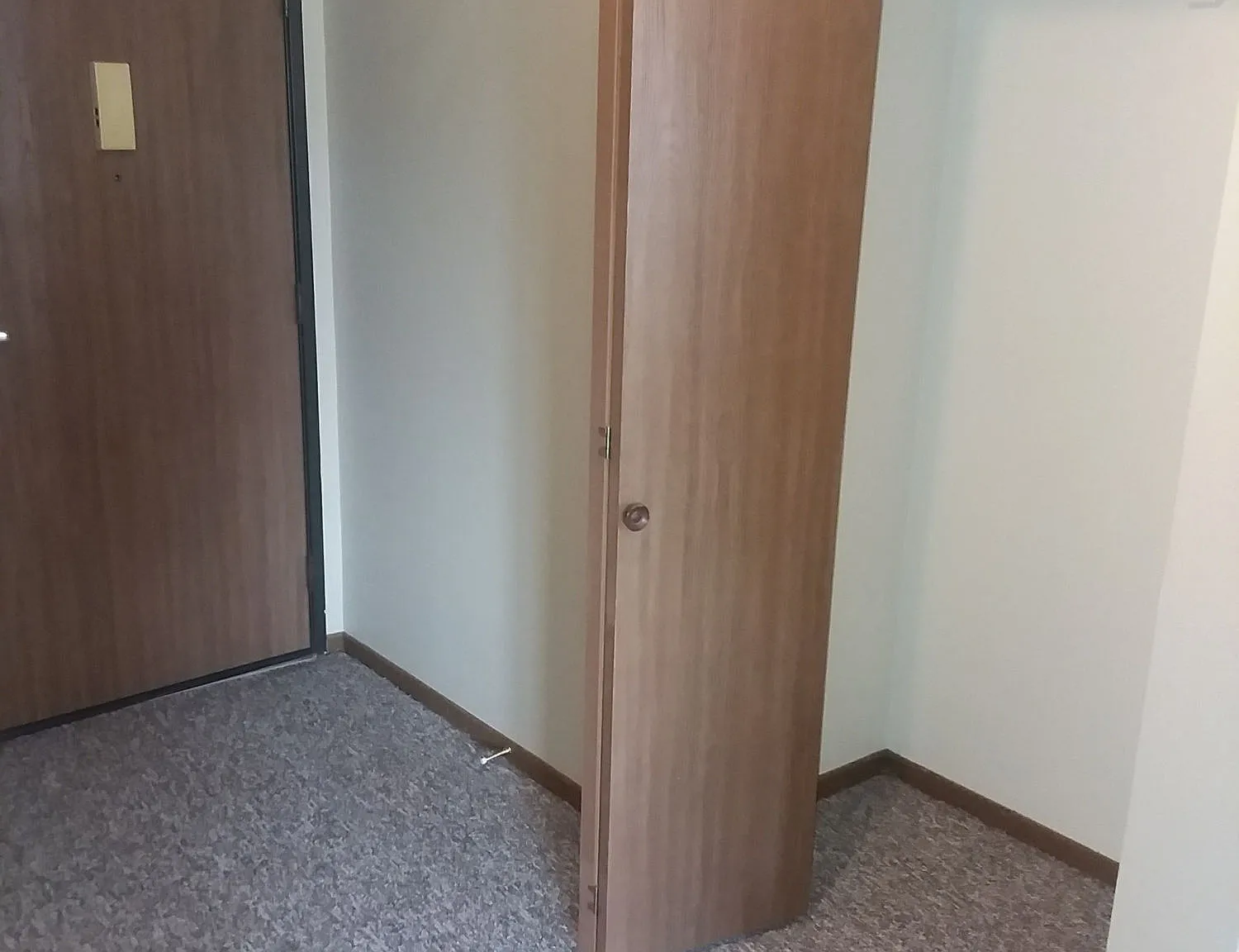 Clover Ridge Apartments — Photo 2