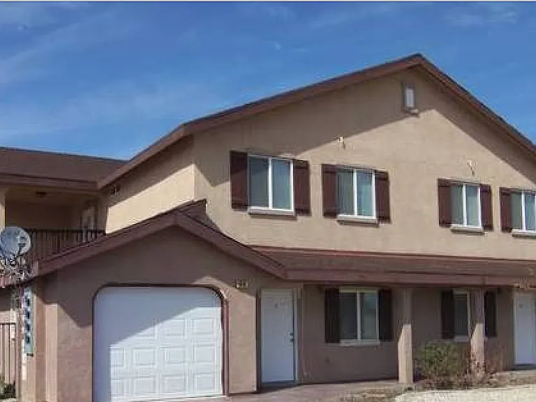 Exterior front (two townhouses on each side)