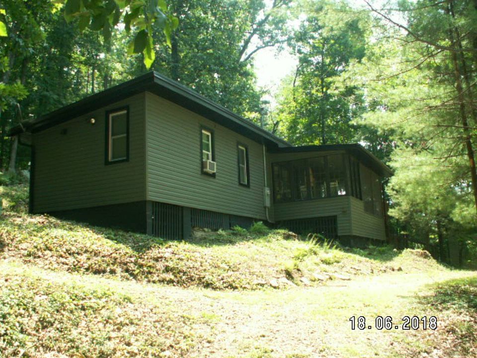 1st image of 33485 Hilltop Dr