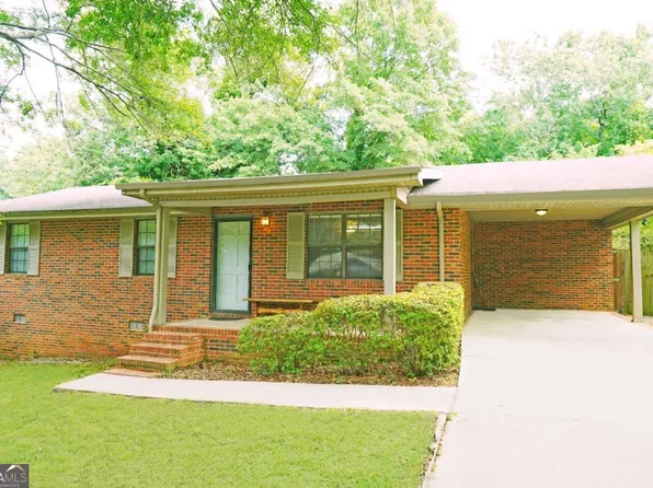 307 6th Ave, Winder, GA 30680