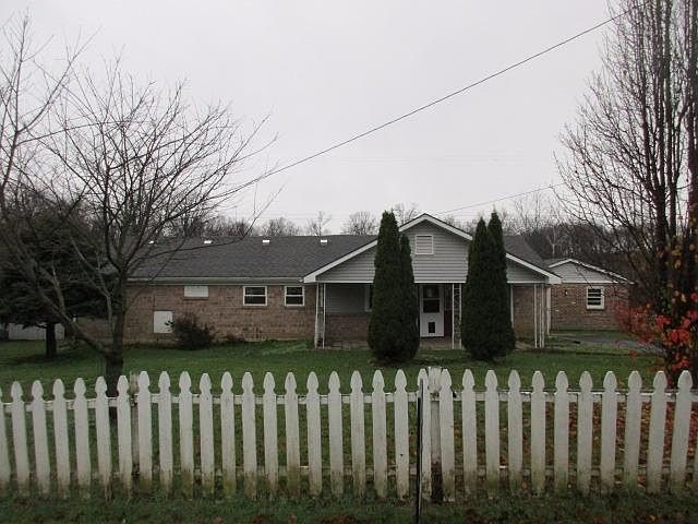 1st image of 376 Hartley Dr