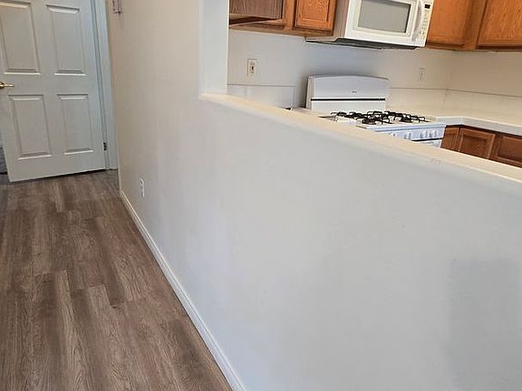 3rd image of 716 Meadow Grove Ct #B