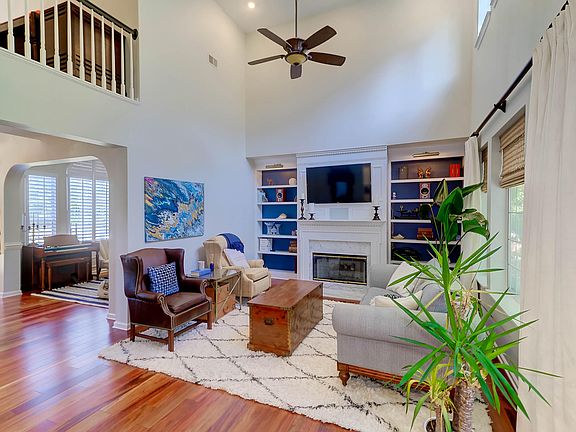 5th image of 2761 Victoria Lake Dr