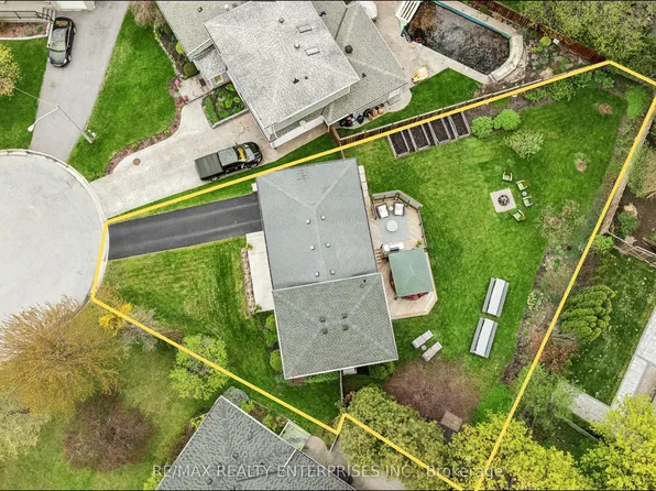 389 Worth Pl, Oakville, ON L6L 3L8