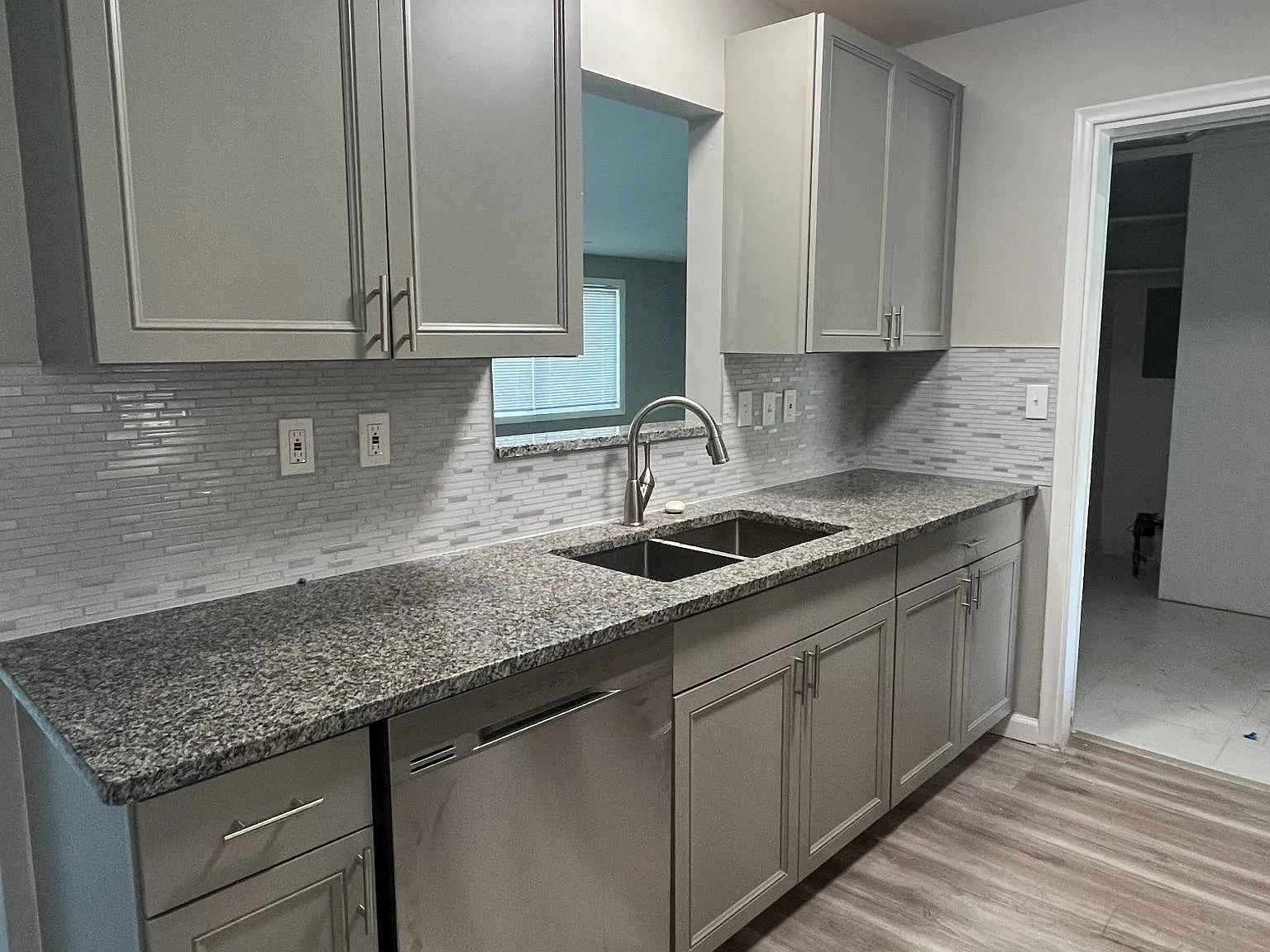 2571 Empire Drive — Photo 3