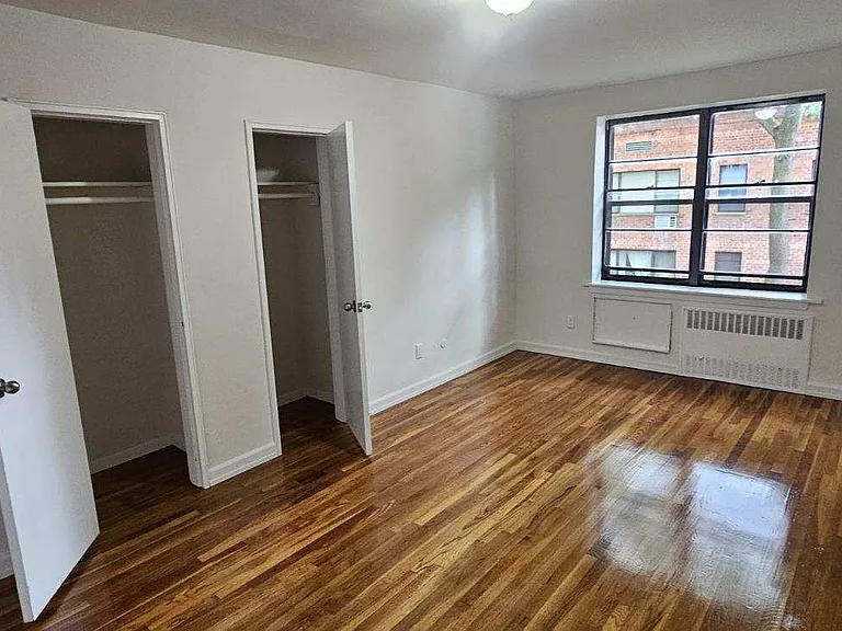 26 Middle Neck Rd #2P — Photo 6