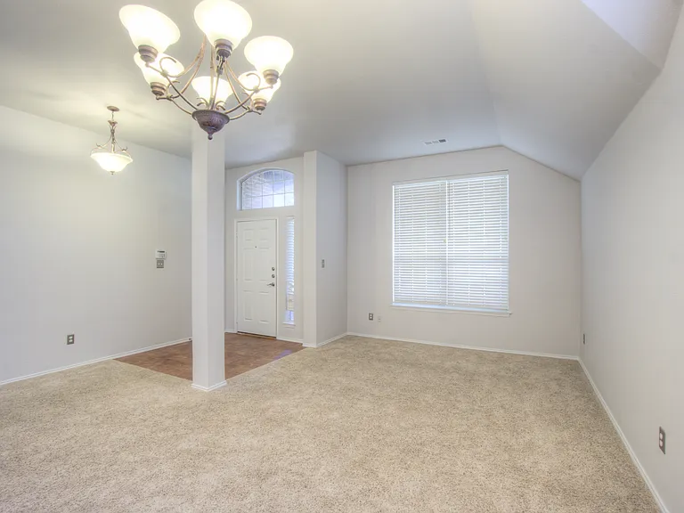 4909 Clove Ct — Photo 23