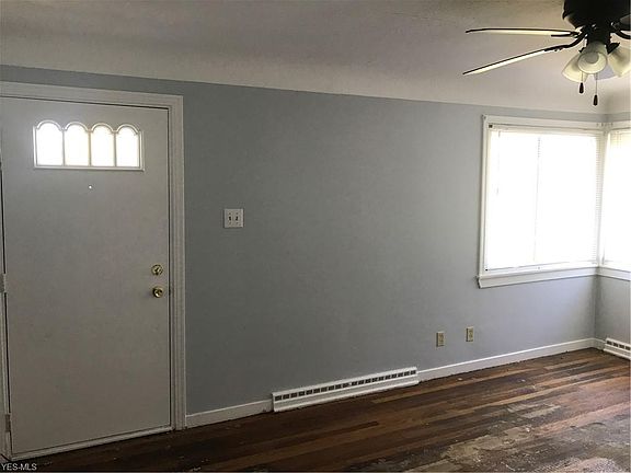 3rd image of 22859 Westwood Dr