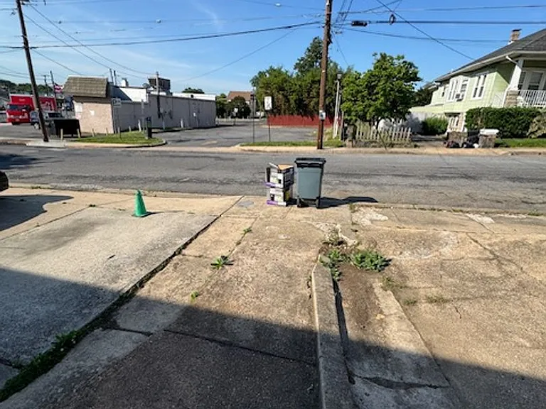 1332 Stevens Ave — Photo 12