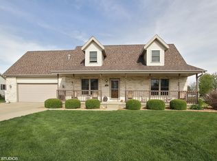 1582 Carriage Ln, Bourbonnais, IL 60914
