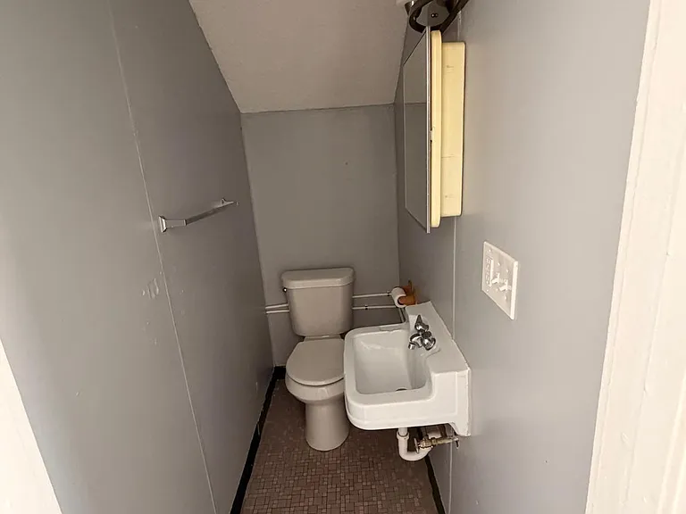 3433 Upton Ave #1 — Photo 12