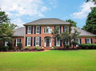 5191 Rowen Oak Rd, Collierville, TN 38017