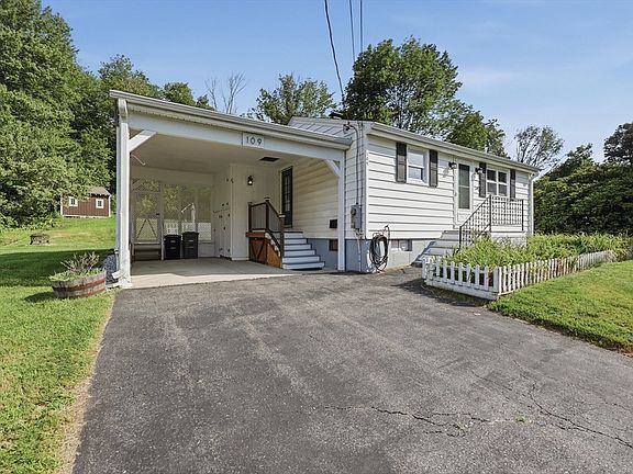 2nd image of 109 Greenwood Pl