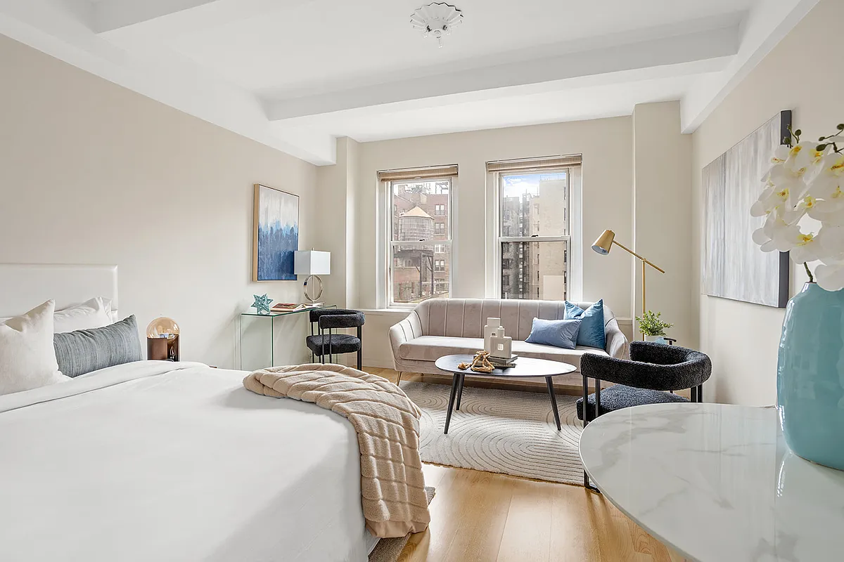 310 Riverside Dr Unit 1118  