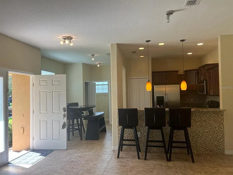 2841 Adelaide Ct — Photo 10
