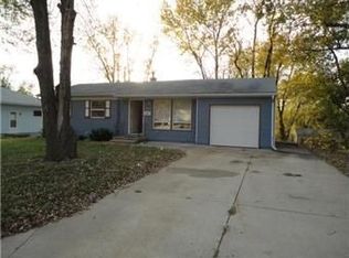 3204 S Englewood Ter, Independence, MO 64052