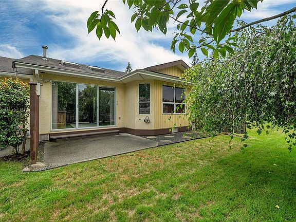 2nd image of 605 Rockland Rd #9