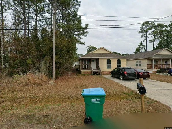 1512 Lima St, Gautier, MS 39553