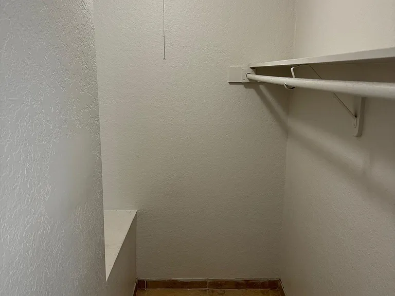 walking closet