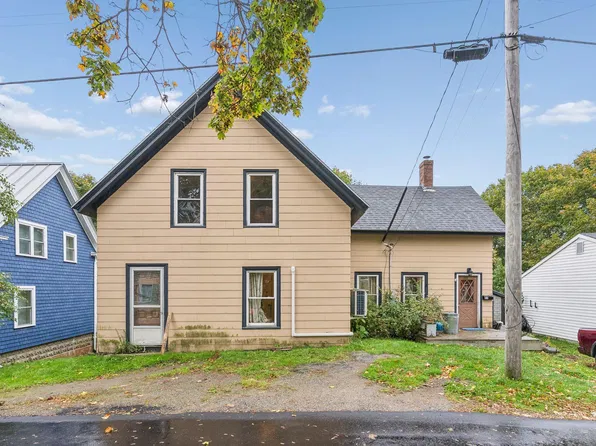 21 Rocky Hill Avenue, Rockland, ME 04841