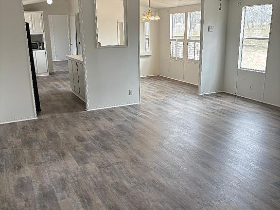 4th image of 2172B Polly Ln