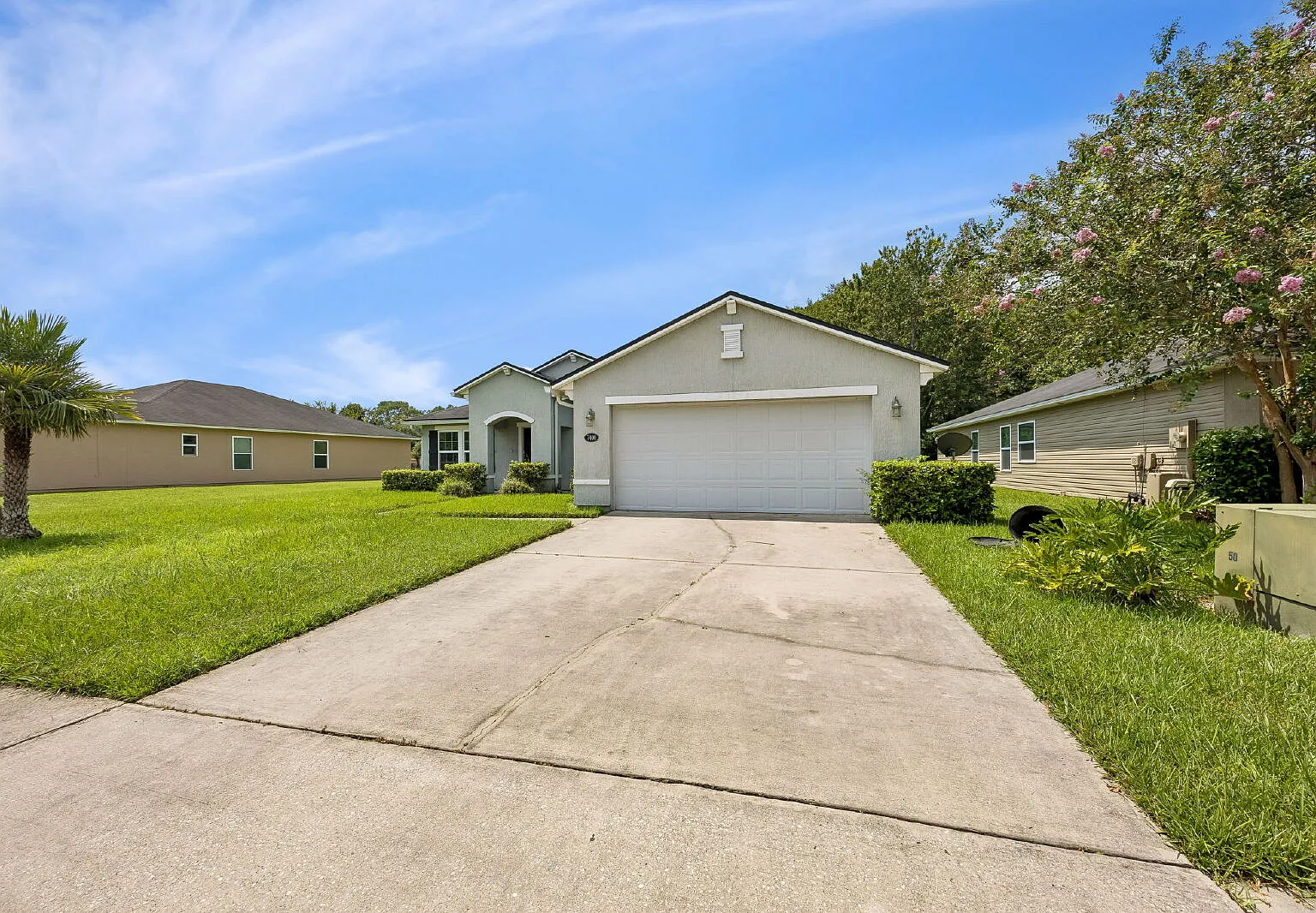4 bed, 2.0 bath, 2147 sqft, $2,195 — Photo 3