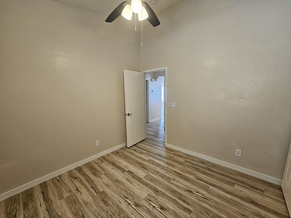 3rd image of 1526 Woodward Heights Way