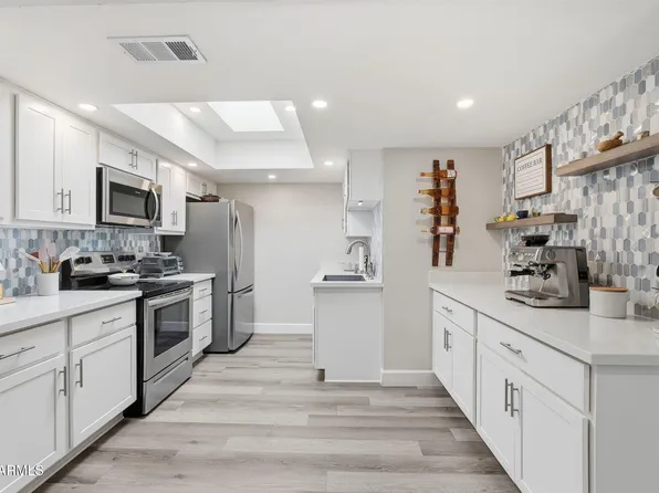 562 S ALLRED Drive, Tempe, AZ 85288