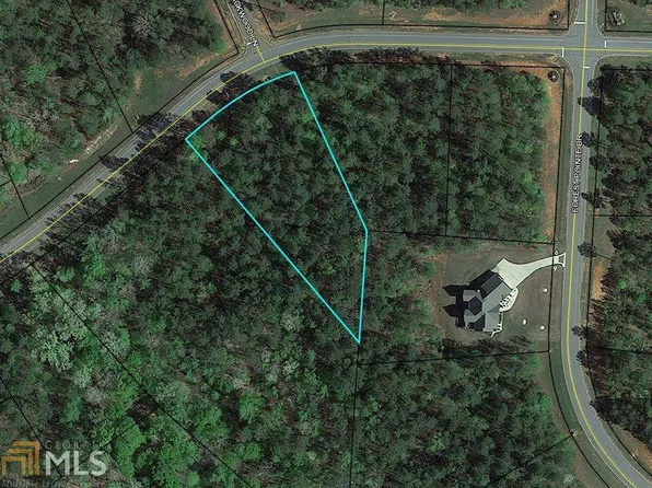 708 Crescent Dr, Forsyth, GA 31029