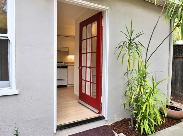 94 Pasa Robles Ave, Los Altos, CA 94022