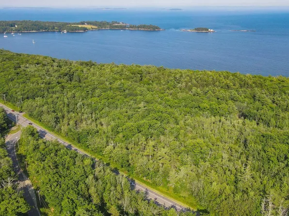 6 Rockport Ledges, Rockport, ME 04856