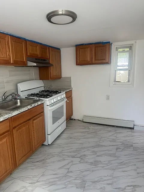 2313 Fish Ave #BASEMENT