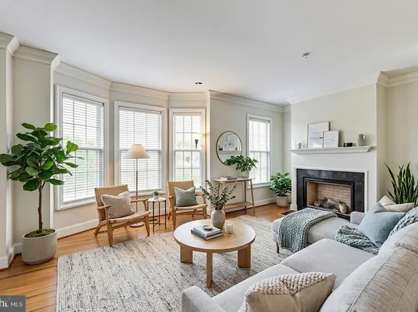 716 River Mist Dr, National Harbor, MD 20745