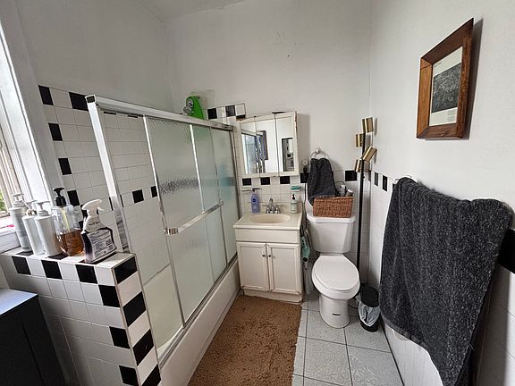 5th image of 1133 N California Ave #3