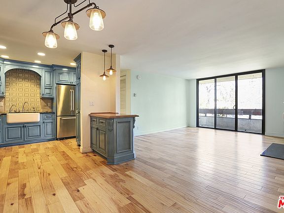 5th image of 1252 11th St APT 201
