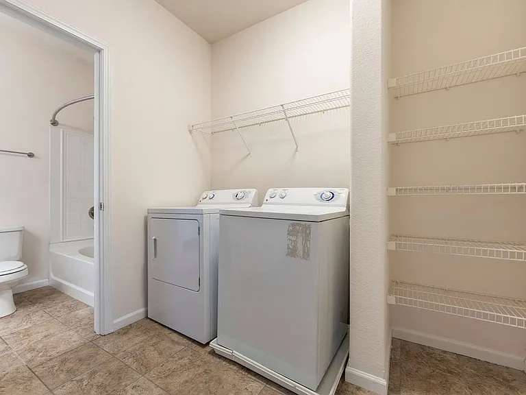 Ironwood Apartments and Townhomes — Photo 107