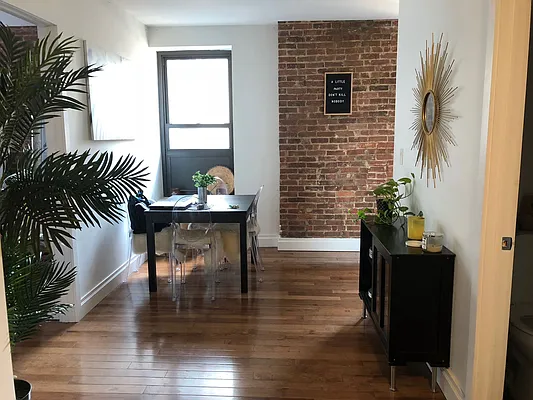 Rented by Domain Properties | media 6